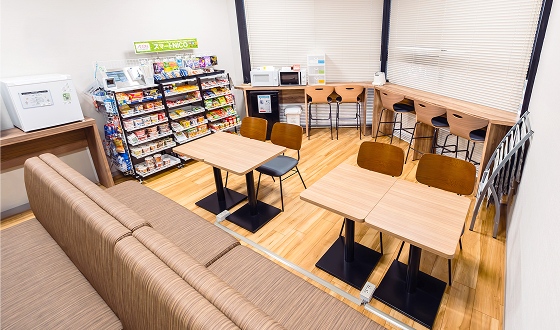 写真：2F休憩室