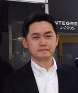 営業：川崎　秀一